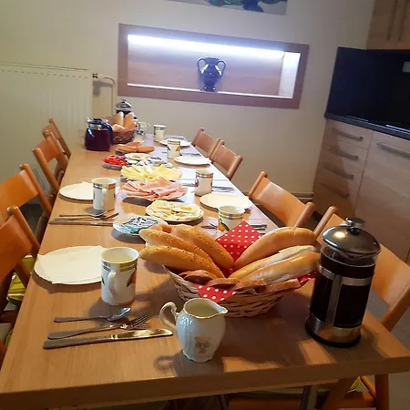 Ubytovani Bezchlebovi Vendégház 3*