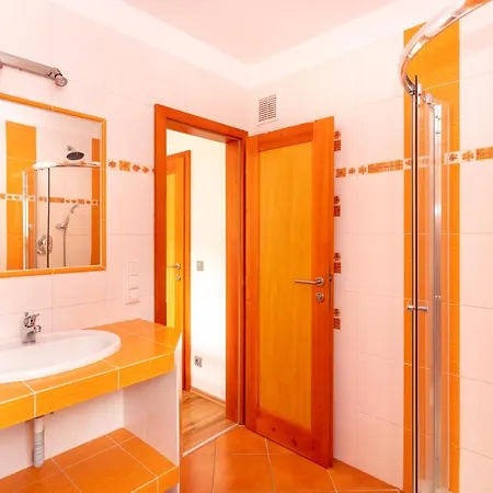 Vendégház Ubytovani Bezchlebovi 3*