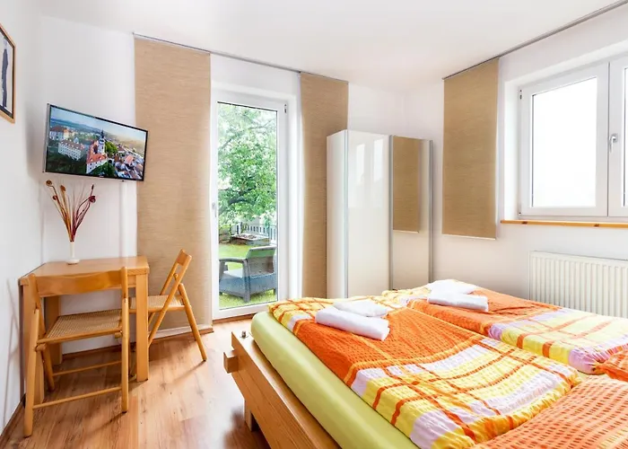 Ubytovani Bezchlebovi Pensjonat 3*